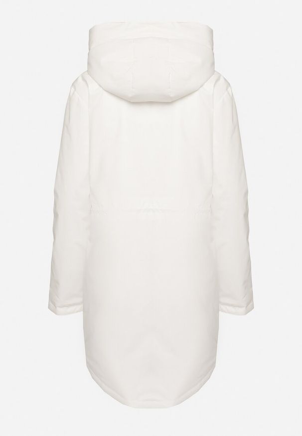 Born2be - Biała Kurtka Parka Zapinana na Napy Ściągana w Pasie Troczkami Arstilla. Okazja: na co dzień. Kolor: biały. Materiał: dzianina, jeans. Styl: elegancki, casual