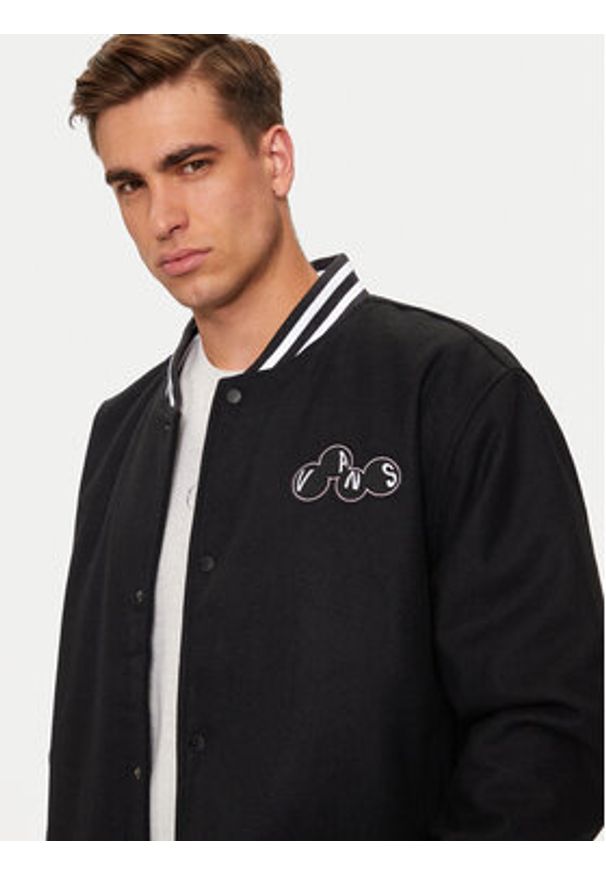 Vans Kurtka bomber Scuttle VN000HMN Czarny Regular Fit. Kolor: czarny. Materiał: syntetyk