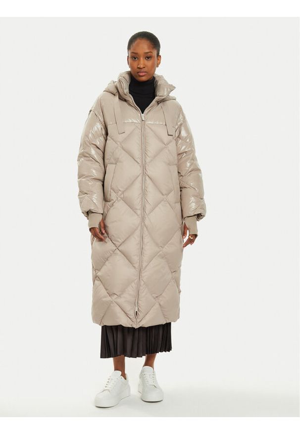 Marella Płaszcz zimowy Amianto 2423496025 Beżowy Regular Fit. Kolor: beżowy. Materiał: syntetyk. Sezon: zima