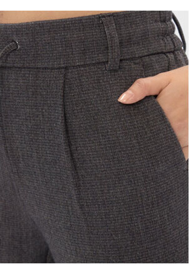 only - ONLY Spodnie materiałowe 15309862 Szary Regular Fit. Kolor: szary. Materiał: syntetyk