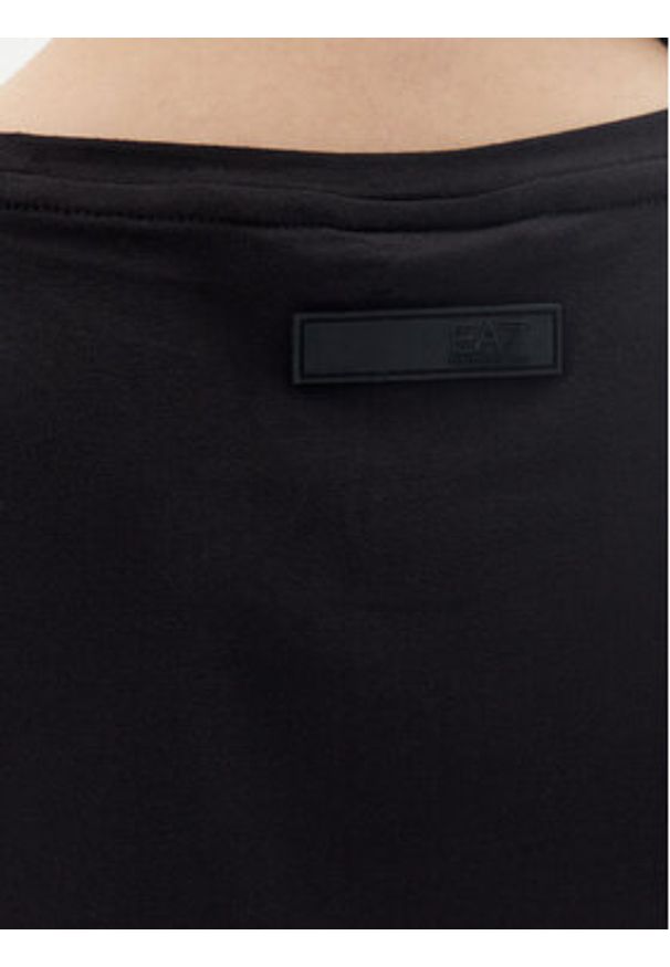 EA7 Emporio Armani T-Shirt 7W000133 AF10373 UC001 Czarny Regular Fit. Kolor: czarny. Materiał: bawełna