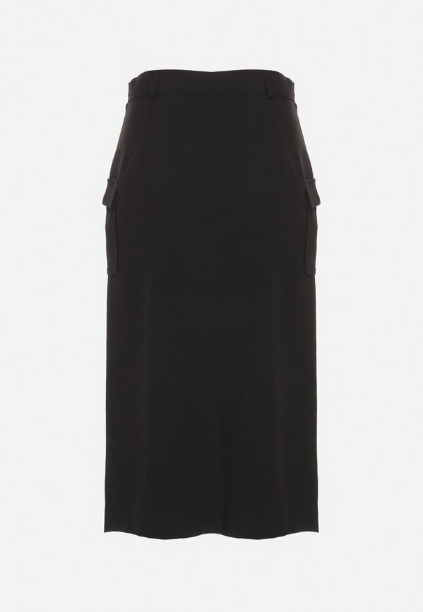 Born2be - Czarna Spódnica z Wiskozą Paskiem i Kieszeniami z Klapami Talabria. Okazja: na co dzień. Kolor: czarny. Materiał: wiskoza. Styl: elegancki, casual