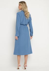 Born2be - Niebieska Koszulowa Sukienka z Materiałowym Paskiem Vivinara. Okazja: na co dzień, na imprezę. Kolor: niebieski. Materiał: materiał. Typ sukienki: koszulowe. Styl: casual, elegancki #4