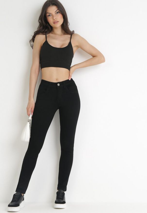 Born2be - Czarne Jeansy Skinny z Regularnym Stanem Ciani. Kolor: czarny
