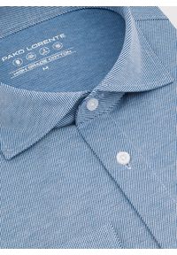 Pako Lorente - PAKO LORENTE - Jasnoniebieska dzianinowa koszula męska. Typ kołnierza: kołnierzyk włoski. Kolor: niebieski. Materiał: dzianina. Długość rękawa: długi rękaw. Długość: długie. Wzór: melanż #5
