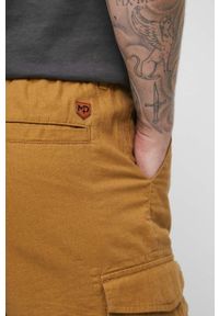 medicine - Medicine szorty lniane męskie kolor żółty. Kolor: żółty. Materiał: len. Wzór: gładki #4