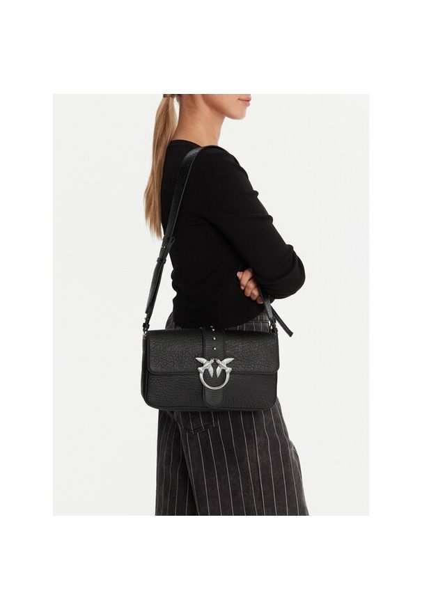 Pinko - Torebka PINKO. Kolor: czarny