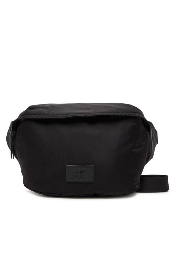 Calvin Klein Jeans Nerka Metro Nylon Oversized Waistbag LV04G3088G Czarny. Kolor: czarny. Materiał: materiał