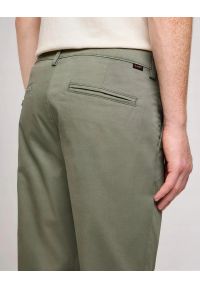 Lee - MESKIE SPODNIE LEE SLIM CHINO OLIVE GROVE 112349317 #4