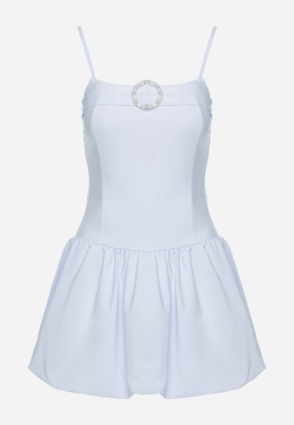 Born2be - Jasnoniebieska Sukienka Typu Bombka z Cyrkoniową Klamrą z Podszewką Typu Szorty Nessim. Okazja: na imprezę. Kolor: niebieski. Długość rękawa: na ramiączkach. Sezon: lato. Typ sukienki: bombki. Styl: elegancki