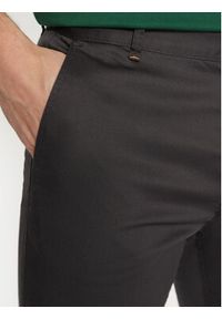 BOSS Chinosy 50531133 Czarny Slim Fit. Kolor: czarny. Materiał: bawełna