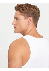 Guess Tank top U97M02 KCD31 Biały Regular Fit. Kolor: biały. Materiał: bawełna #2