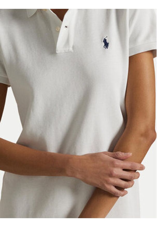 Polo Ralph Lauren Sukienka codzienna 211968291001 Biały Regular Fit. Okazja: na co dzień. Typ kołnierza: polo. Kolor: biały. Materiał: bawełna. Typ sukienki: proste. Styl: casual