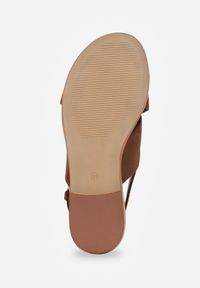 Renee - Ciemnobrązowe Sandały VICES z Imitacji Zamszu ze Skrzyżowanymi Paskami Fontalla. Okazja: na co dzień. Zapięcie: pasek. Kolor: brązowy. Materiał: zamsz. Wzór: paski. Sezon: lato. Styl: casual, elegancki #8