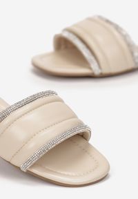 Born2be - Beżowe Klapki Tymandros. Kolor: beżowy. Materiał: skóra ekologiczna. Wzór: aplikacja. Obcas: na płaskiej podeszwie. Styl: glamour #4