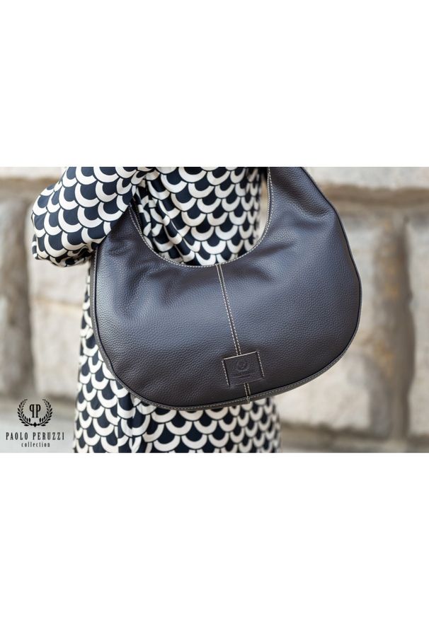 Shopperka skórzana PAOLO PERUZZI AV-04-BR brązowa. Kolor: brązowy. Materiał: skórzane. Styl: elegancki. Rodzaj torebki: na ramię