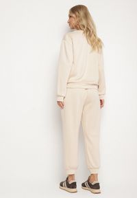 Born2be - Beżowy Komplet Dresowy z Bawełną Bluza i Spodnie Joggery Ette. Kolor: beżowy. Materiał: dresówka, bawełna #3