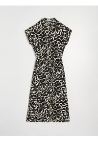 Sinsay - Wiskozowa sukienka midi w kwiaty - czarny. Kolor: czarny. Materiał: wiskoza. Wzór: kwiaty. Długość: midi #1