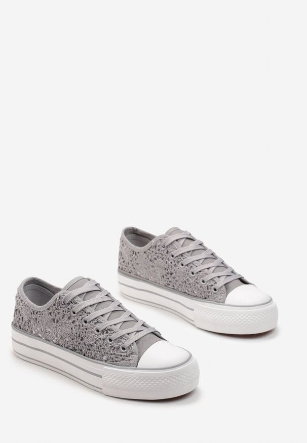 Born2be - Szare Ażurowe Trampki Przed Kostkę Russi. Wysokość cholewki: przed kostkę. Kolor: szary. Materiał: jeans. Wzór: ażurowy