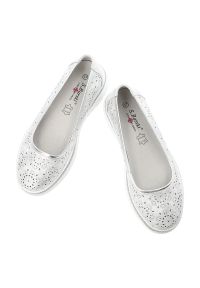 Półbuty damskie S.Barski, ze skóry naturalnej licowej ażurowy kwiatowy wzór lekka podeszwa komfortowe casual, srebrne, LR61-7038. Okazja: na co dzień. Kolor: srebrny. Materiał: skóra. Wzór: ażurowy, kwiaty. Styl: casual #4