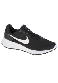 Buty do biegania męskie Nike Revolution 6. Zapięcie: sznurówki. Kolor: biały, wielokolorowy, czarny. Materiał: materiał, syntetyk, tkanina. Szerokość cholewki: normalna. Model: Nike Revolution