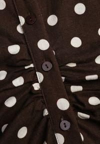 Renee - Brązowa Koszulowa Sukienka z Wiskozy z Dodatkiem Lnu z Drapowaną Talią Edrilith. Okazja: na co dzień. Kolor: brązowy. Materiał: wiskoza, len. Typ sukienki: koszulowe. Styl: casual, elegancki #6