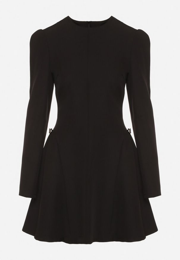 Born2be - Czarna Rozkloszowana Sukienka Ozdobiona Metaliczną Aplikacją Eleslie. Okazja: na randkę, na imprezę. Kolor: czarny. Wzór: aplikacja. Styl: elegancki