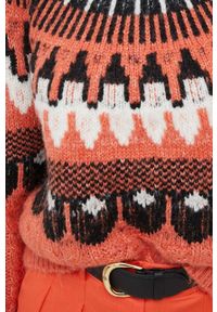 Vero Moda sweter damski kolor pomarańczowy z półgolfem. Kolor: pomarańczowy. Materiał: poliester. Długość rękawa: raglanowy rękaw. Wzór: ze splotem #3