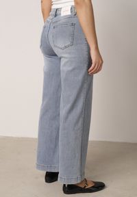 Born2be - Niebieskie Jeansy Szerokie z Wysokim Stanem z Ozdobnymi Kieszonkami Phinis. Okazja: na co dzień. Stan: podwyższony. Kolor: niebieski. Styl: casual, elegancki #7