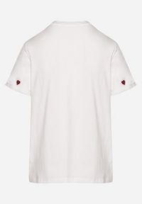 Born2be - Biało-Czerwony T-shirt z Bawełny w Serca Kolavelle. Okazja: na co dzień, na spacer. Kolor: biały. Materiał: bawełna. Styl: klasyczny, casual #6
