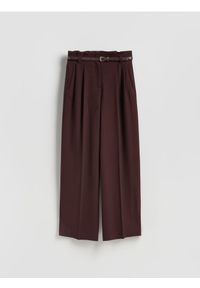 Reserved - Spodnie z paskiem - burgundowy. Kolor: czerwony. Materiał: wiskoza, tkanina