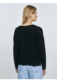 Big-Star - Sweter damski z wiskozy czarny Faustii 906. Okazja: na co dzień. Kolor: czarny. Materiał: wiskoza. Styl: elegancki, casual