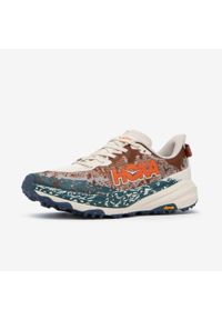 Hoka One One - Buty do biegania w terenie męskie Hoka Speedgoat 6. Kolor: biały, zielony, wielokolorowy, szary. Materiał: materiał. Szerokość cholewki: normalna