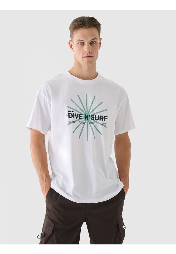 4f - 4F T-shirt regular z nadrukiem męski - biały L. Okazja: na co dzień. Kolor: biały. Materiał: dzianina, jersey, bawełna. Długość rękawa: krótki rękaw. Długość: krótkie. Wzór: nadruk. Styl: casual, klasyczny, sportowy