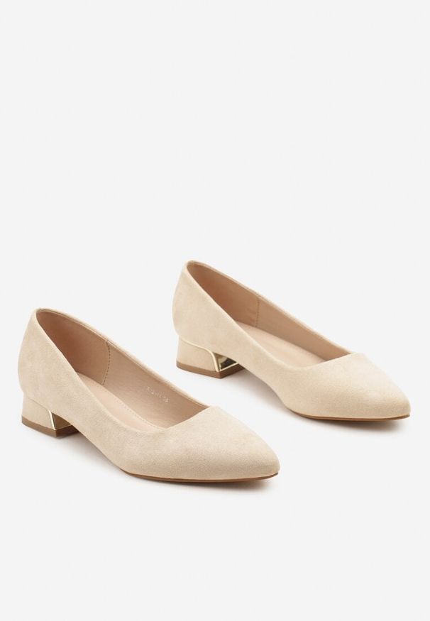 Born2be - Beżowe Czółenka na Słupku Ozdobione Metalicznymi Wstawkami Oanest. Kolor: beżowy. Materiał: skóra. Wzór: aplikacja. Obcas: na słupku