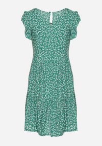 Born2be - Zielona Bawełniana Sukienka o Rozkloszowanym Kroju z Falbanką Anettes. Kolor: zielony. Materiał: bawełna. Długość rękawa: krótki rękaw. Typ sukienki: rozkloszowane. Styl: klasyczny #3