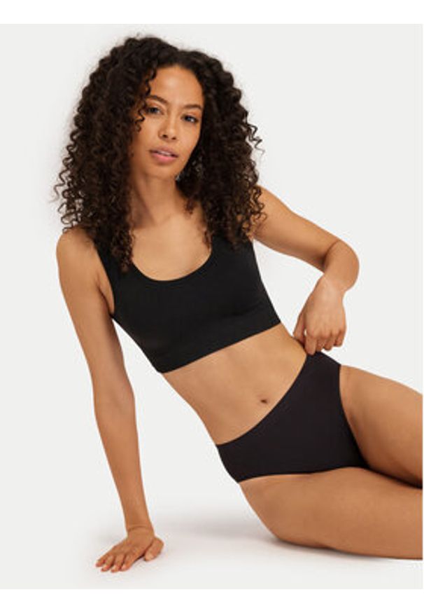 Hanro Biustonosz top Touch Feeling 71806 Czarny. Kolor: czarny. Materiał: syntetyk