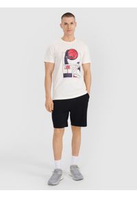4f - 4F T-shirt regular z nadrukiem męski - biały XXL. Okazja: na co dzień. Kolor: biały. Materiał: bawełna, materiał, jersey. Długość rękawa: krótki rękaw. Długość: krótkie. Wzór: nadruk. Styl: klasyczny, sportowy, casual