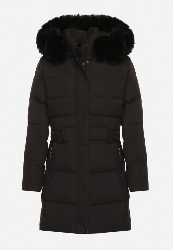 Born2be - Czarna Zimowa Kurtka z Pikowaniem i Kapturem z Futrem Gisatte. Okazja: na co dzień, na spotkanie biznesowe, do pracy. Kolor: czarny. Materiał: futro. Sezon: zima. Styl: biznesowy, casual, elegancki