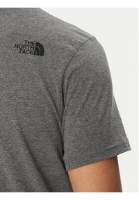 The North Face T-Shirt Simple Dome Tee NF0A2TX5 Szary Regular Fit. Kolor: szary. Materiał: syntetyk #5