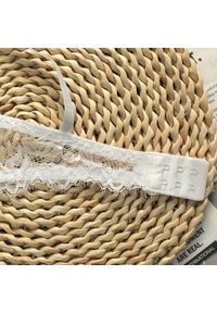 Intica - Koronkowy komplet bielizny z figami na wyjątkowe okazje Annerose. Kolor: biały. Materiał: koronka. Wzór: koronka #2