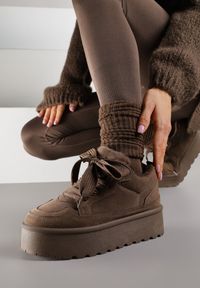 Born2be - Brązowe Sneakersy Vices w Stylu Śniegowców na Platformie z Ozdobnym Futerkiem Nalirea. Okazja: na co dzień, na spacer. Kolor: brązowy. Materiał: futro. Obcas: na platformie. Sport: turystyka piesza #1