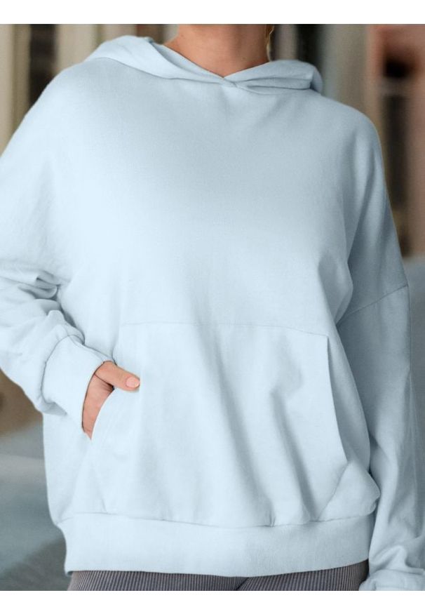 Sinsay - Bluza hoodie z kieszenią - błękitny. Kolor: niebieski