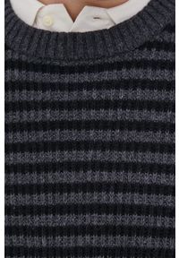 Selected Sweter z domieszką wełny męski kolor szary. Okazja: na co dzień. Kolor: szary. Materiał: wełna. Długość rękawa: długi rękaw. Długość: długie. Wzór: ze splotem. Styl: casual #4