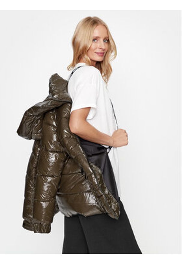 DKNY Sport Kurtka puchowa DP3J8533 Brązowy Regular Fit. Kolor: brązowy. Materiał: syntetyk. Styl: sportowy
