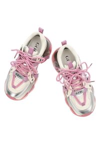 Różowe Sneakersy GOE Stylowe Obuwie Damskie. Okazja: na co dzień. Zapięcie: sznurówki. Kolor: różowy. Materiał: materiał. Styl: elegancki