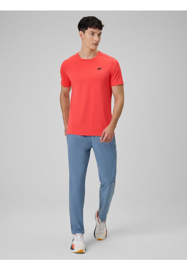 4f - 4F Koszulka treningowa regular szybkoschnąca męska - czerwona XL. Kolor: czerwony. Materiał: skóra. Sport: fitness