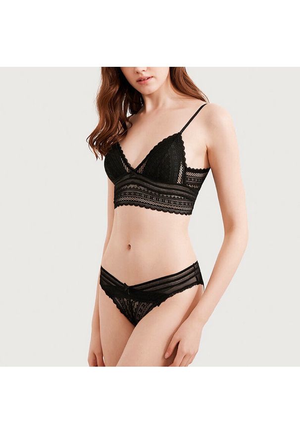 Intica - Koronkowy komplet bielizny z regulowanymi ramiączkami Nadya. Kolor: zielony. Materiał: koronka. Wzór: koronka