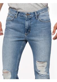 Lee - LEE RIDER MĘSKIE SPODNIE JEANSOWE JEANSY TRASHED STONE L70144ZU