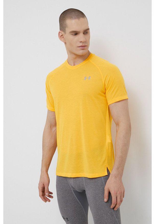 Under Armour T-shirt męski kolor żółty z nadrukiem. Kolor: żółty. Materiał: dzianina. Długość rękawa: raglanowy rękaw. Wzór: nadruk